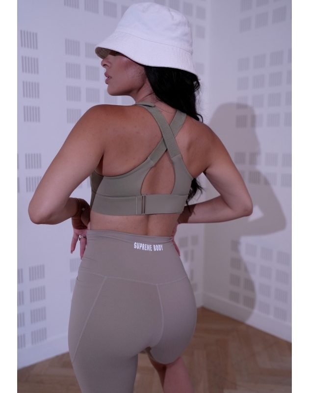 supreme-brassiere-fit-glam